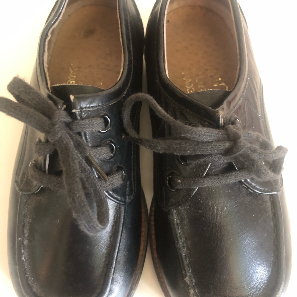 Authentic Vintage Black Toddler Lace-Up Shoes (roughly toddler size 9)